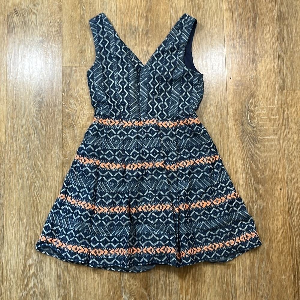 Skies Are Blue Navy Coral Aztec Print Mini Dress Lined V-Neck Back Zip Small EUC - Picture 5 of 14